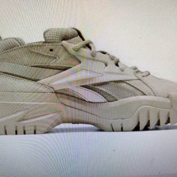 NWOT REEBOK Cardi B Club C V2 Women's Shoes Modern Beige - Picture 1 of 3